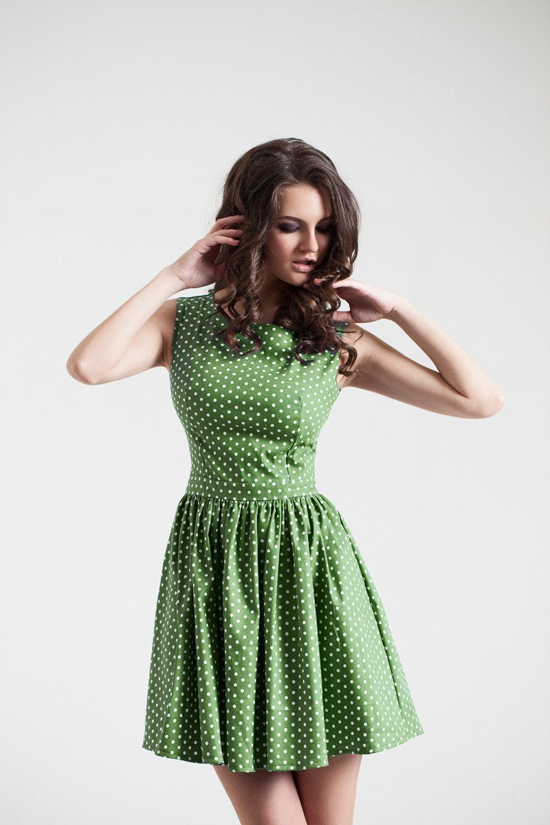 Green Polka Dot Dress slot1 slot1